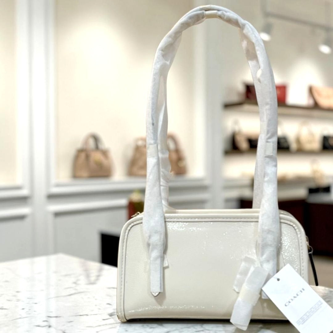 Coach Chalk/Cream Crinkle Leather Swing Zip 20