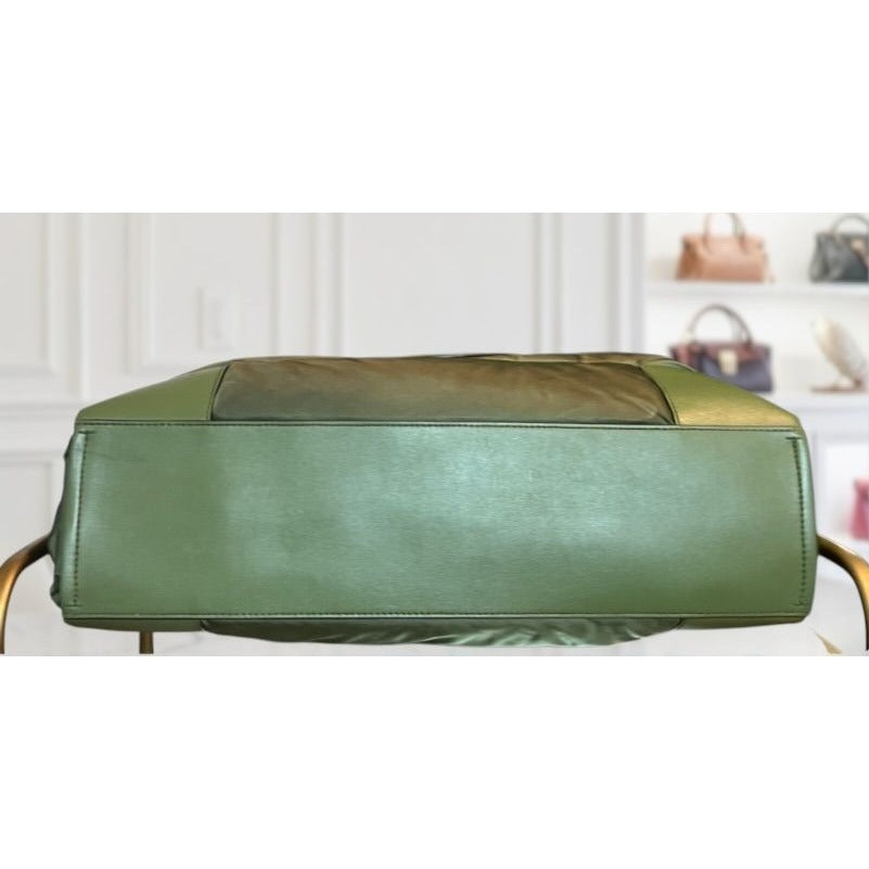 RARE! ✺ AUTHENTIC TORY BURCH ARMY GREEN PUFFER ELLA TOTE