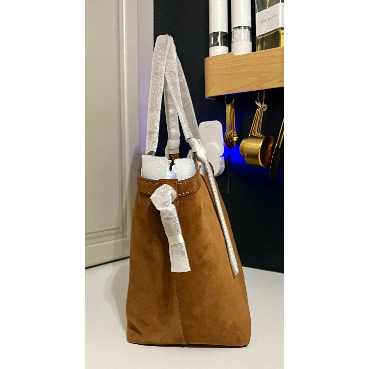 STUNNING! AUTHENTIC COACH GRAMERCY HANDBAG IN WARM BROWN SUEDE