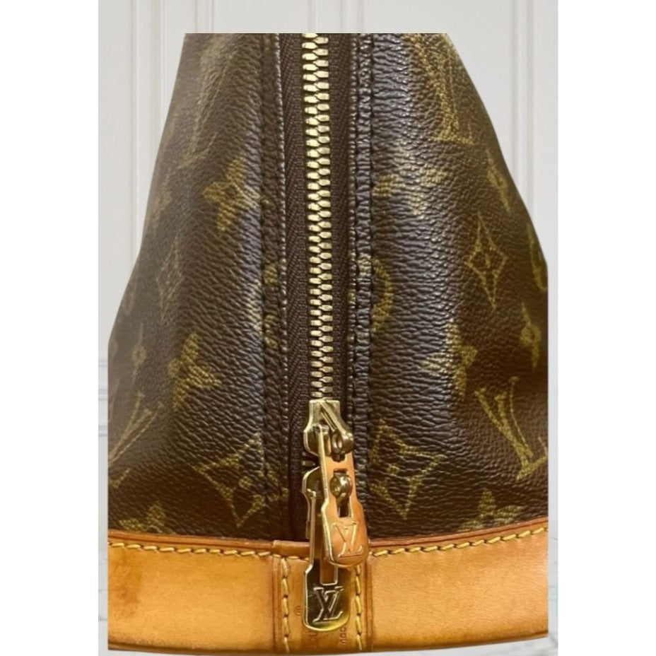 Louis Vuitton Monogram Alma PM Brown Canvas Leather Handbag