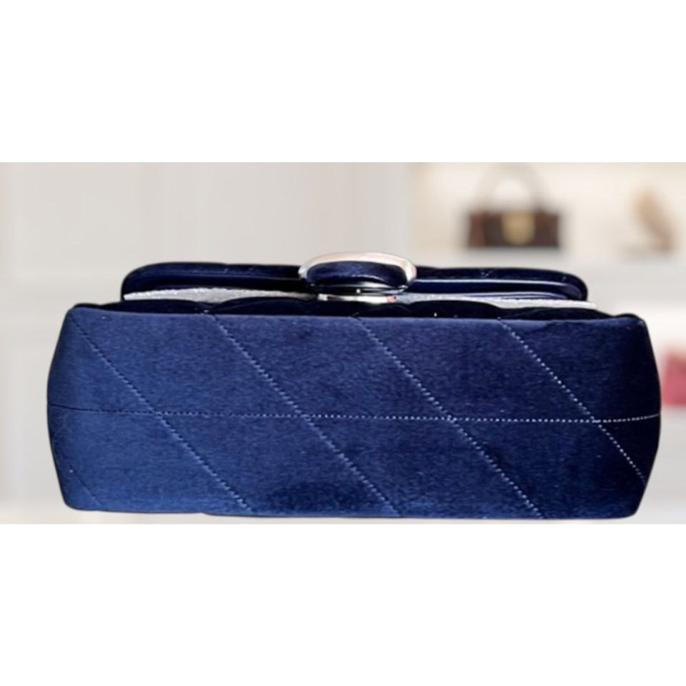 NEW WITH TAGS!! SOLD OUT!  AUTHENTIC Coach Blue Velvet Quilted Tabby 20.  (807A22P)