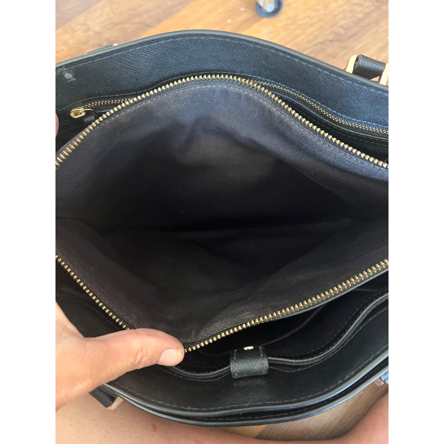 Tory Burch Black Stefano Leather Robinson Shoulder Bag