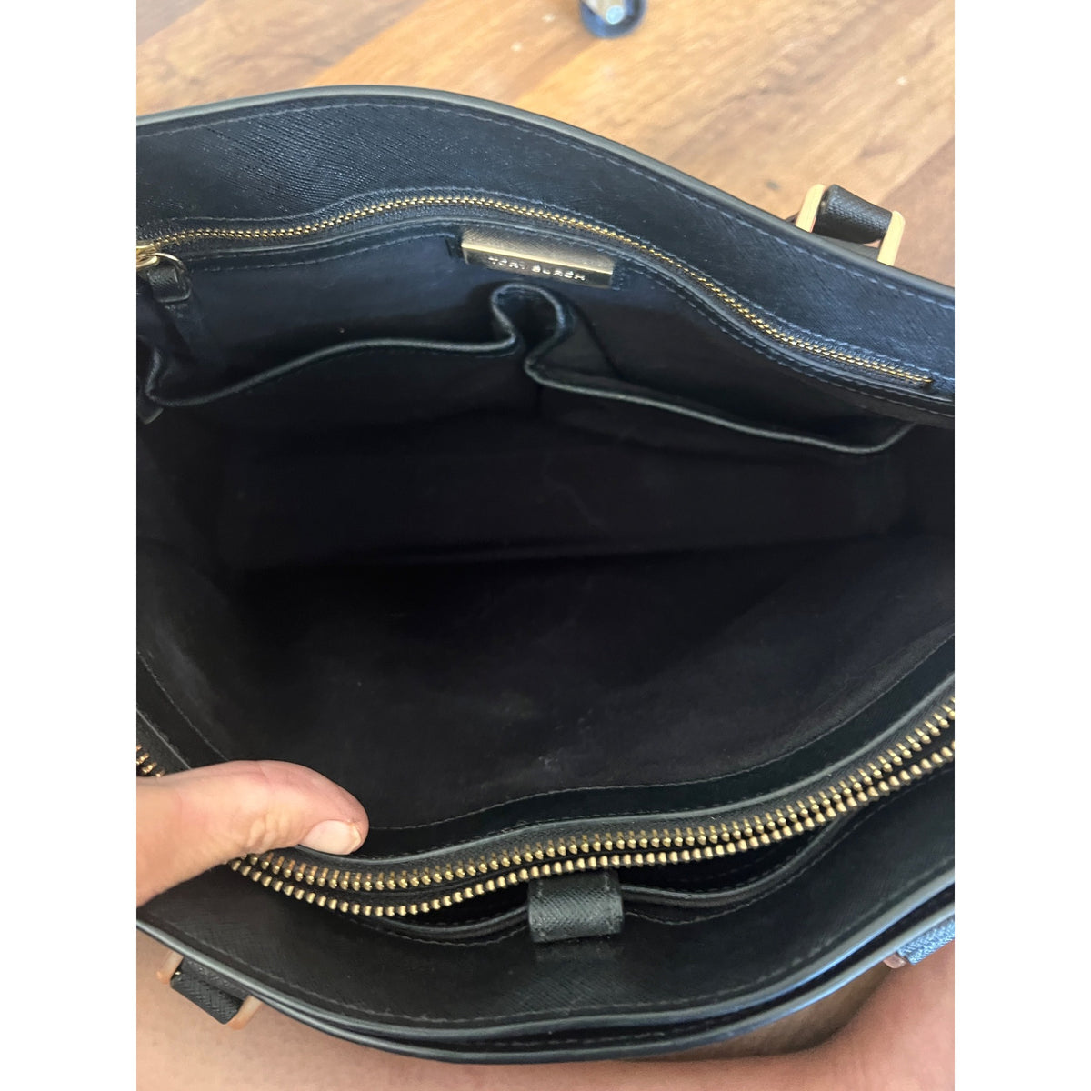 Tory Burch Black Stefano Leather Robinson Shoulder Bag
