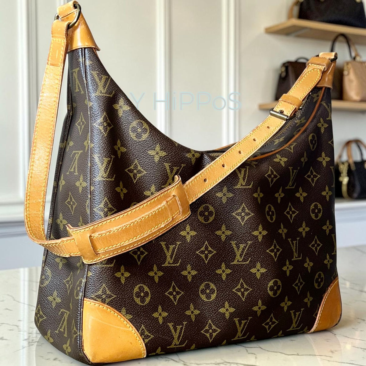 AUTHENTICATED!  LOUIS VUITTON Boulogne 35 Shoulder Bag Monogram