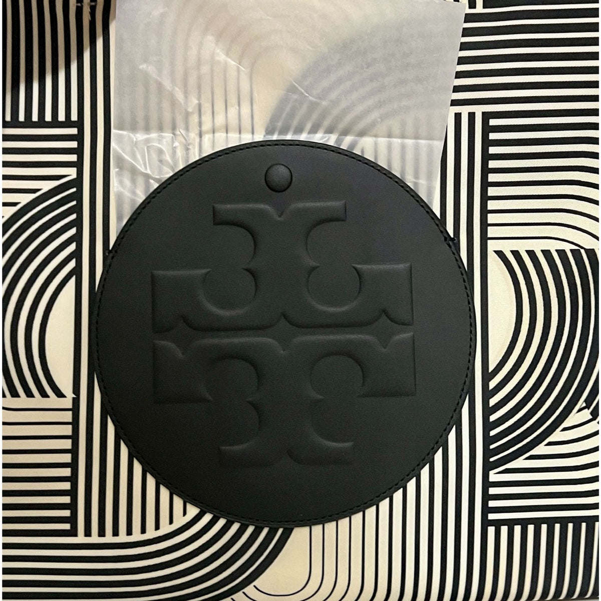 NEW!!!  Beautiful Tory Burch BLACK AND WHITE ELLA TOTE