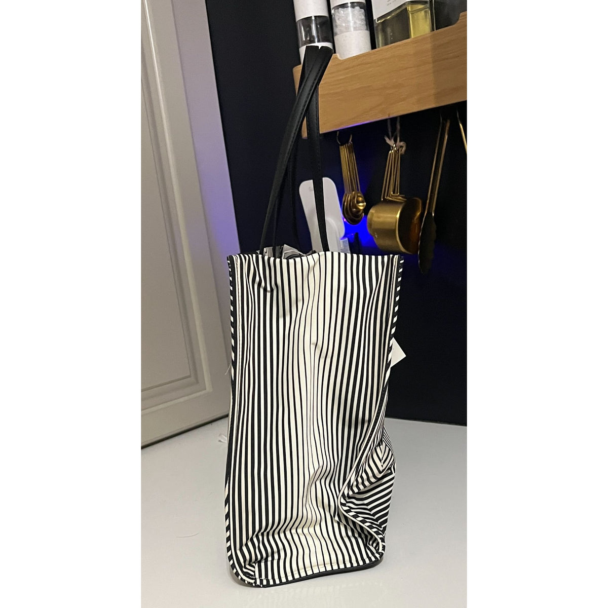 NEW!!!  Beautiful Tory Burch BLACK AND WHITE ELLA TOTE