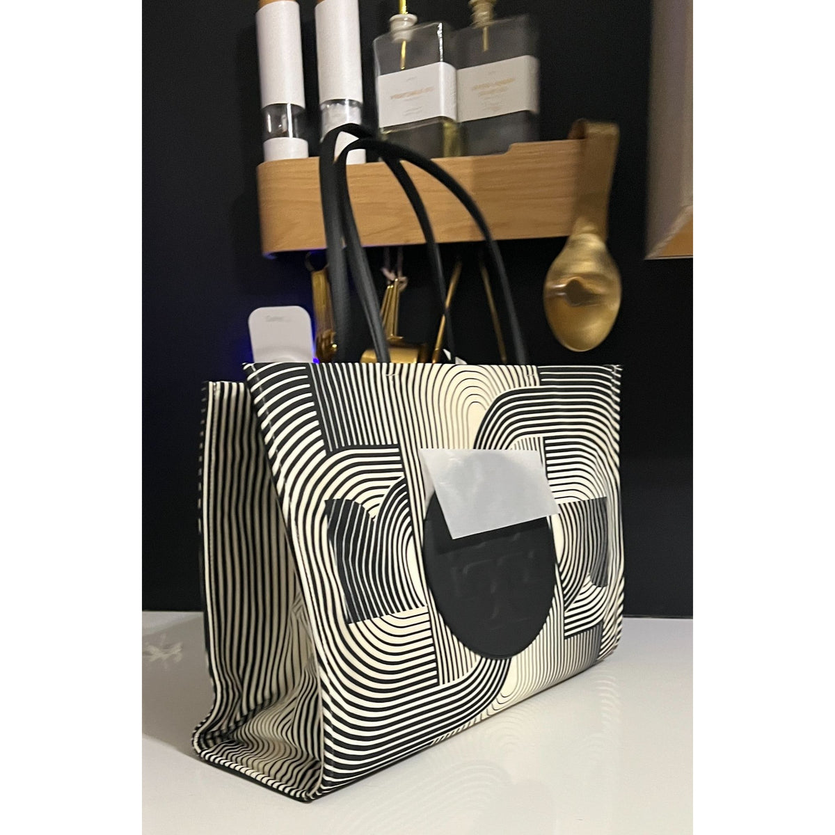 NEW!!!  Beautiful Tory Burch BLACK AND WHITE ELLA TOTE