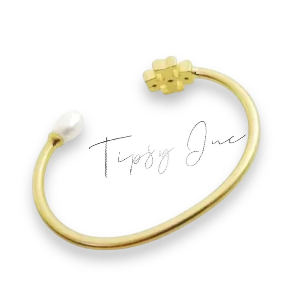 ✺ Tory Burch Roxanne Gold and Pearl Cuff Bracelet