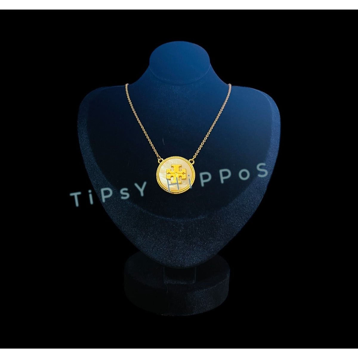 Beautiful Tory Burch Kira Mother of Pearl &amp; Gold Pendant Necklace