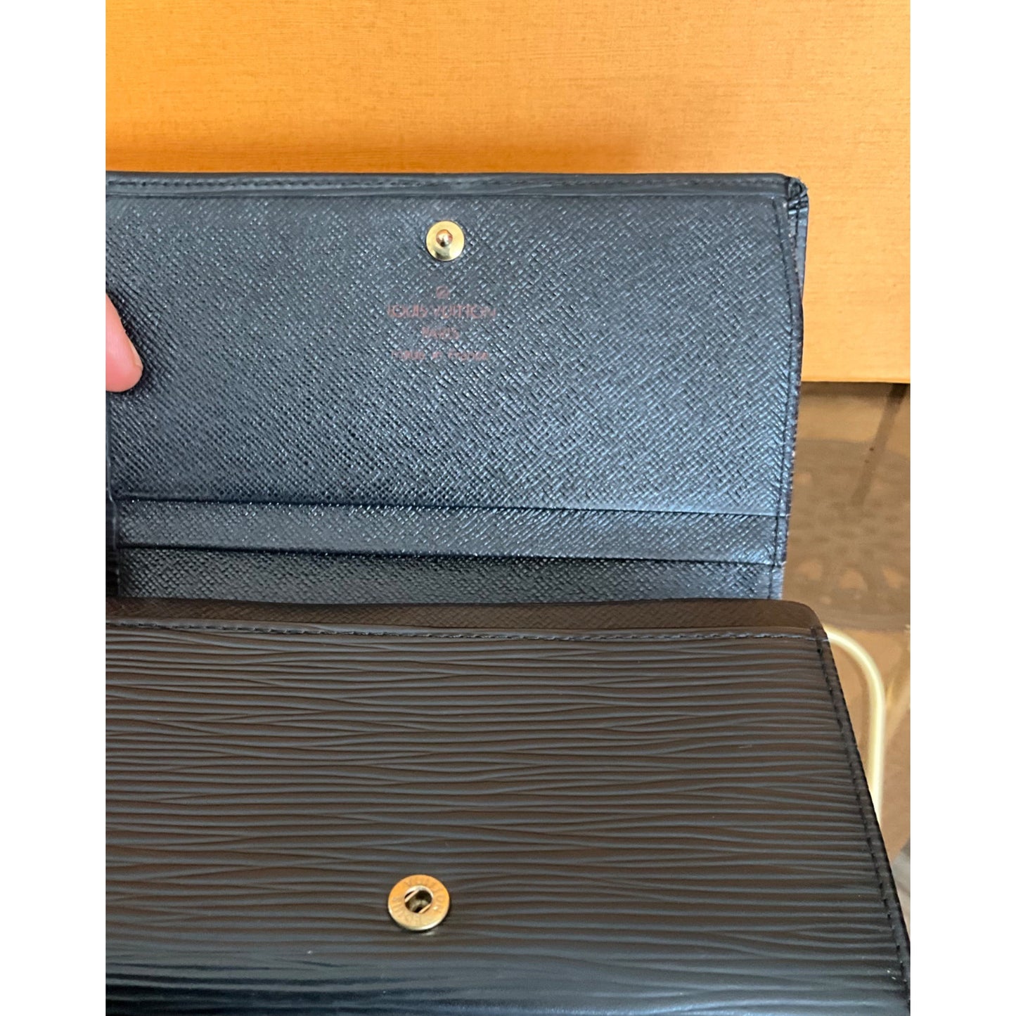 Louis Vuitton Black Epi Leather Wallet Fabulous & Fancy For The Elite