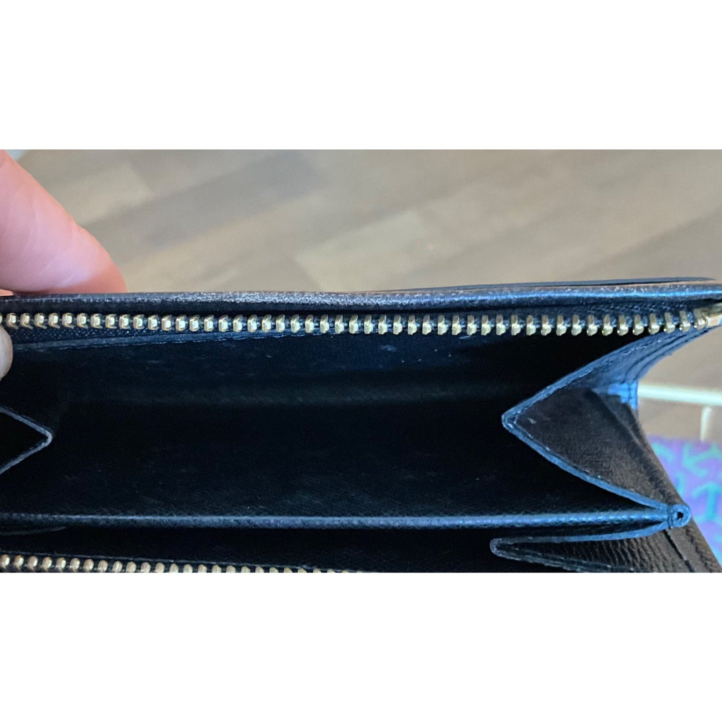 Louis Vuitton Black Epi Leather Wallet Fabulous & Fancy For The Elite