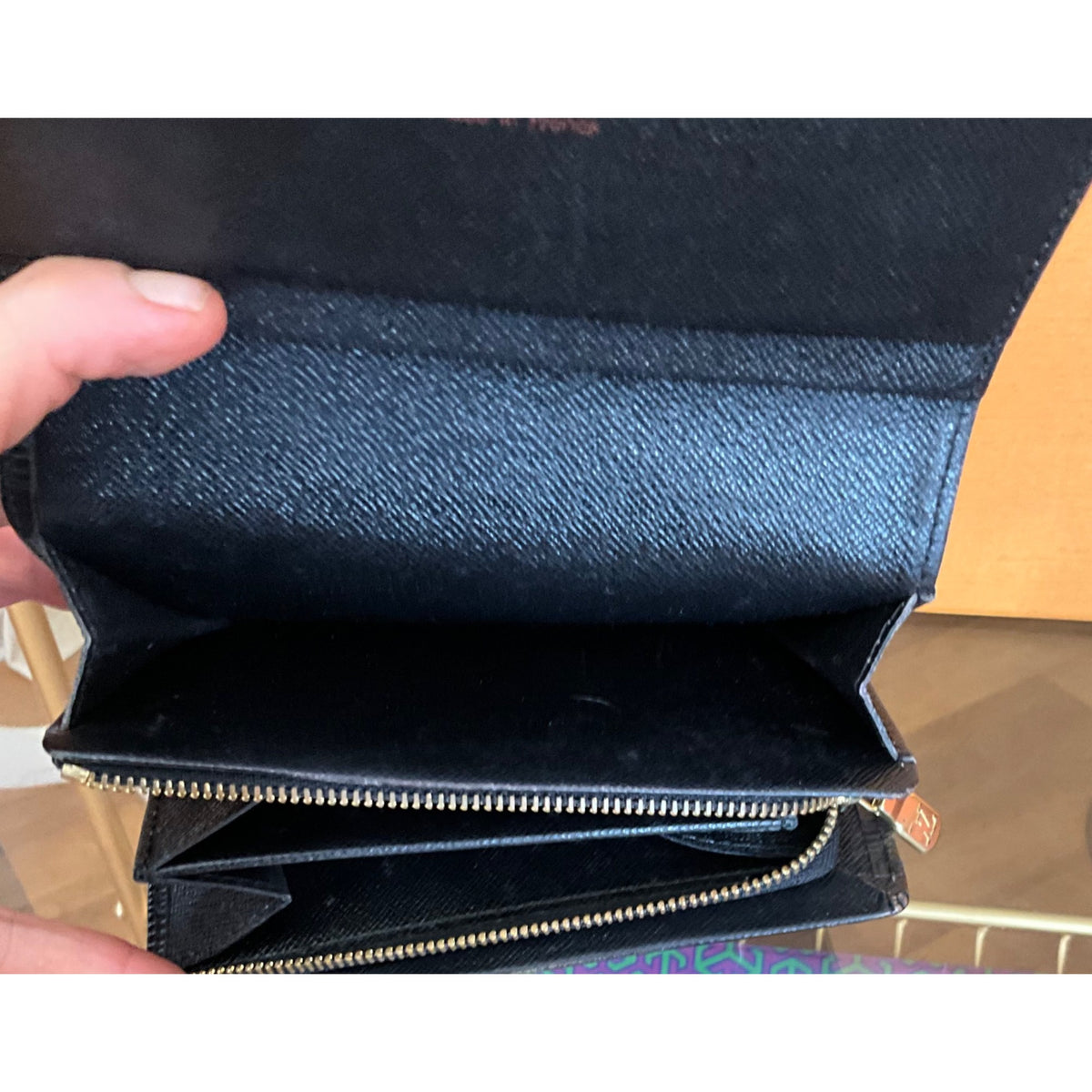 Louis Vuitton Black Epi Leather Wallet Fabulous & Fancy For The Elite