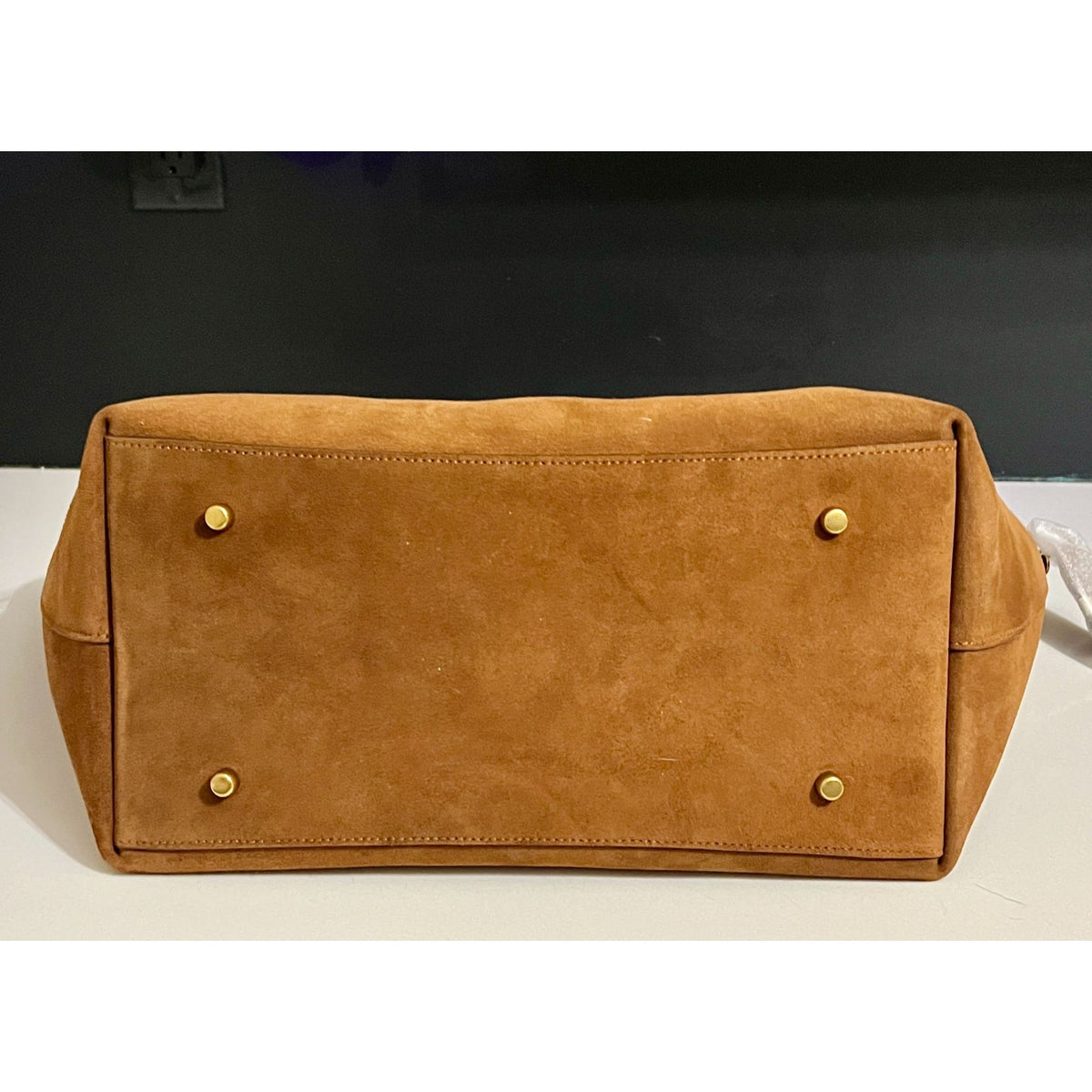 STUNNING! AUTHENTIC COACH GRAMERCY HANDBAG IN WARM BROWN SUEDE
