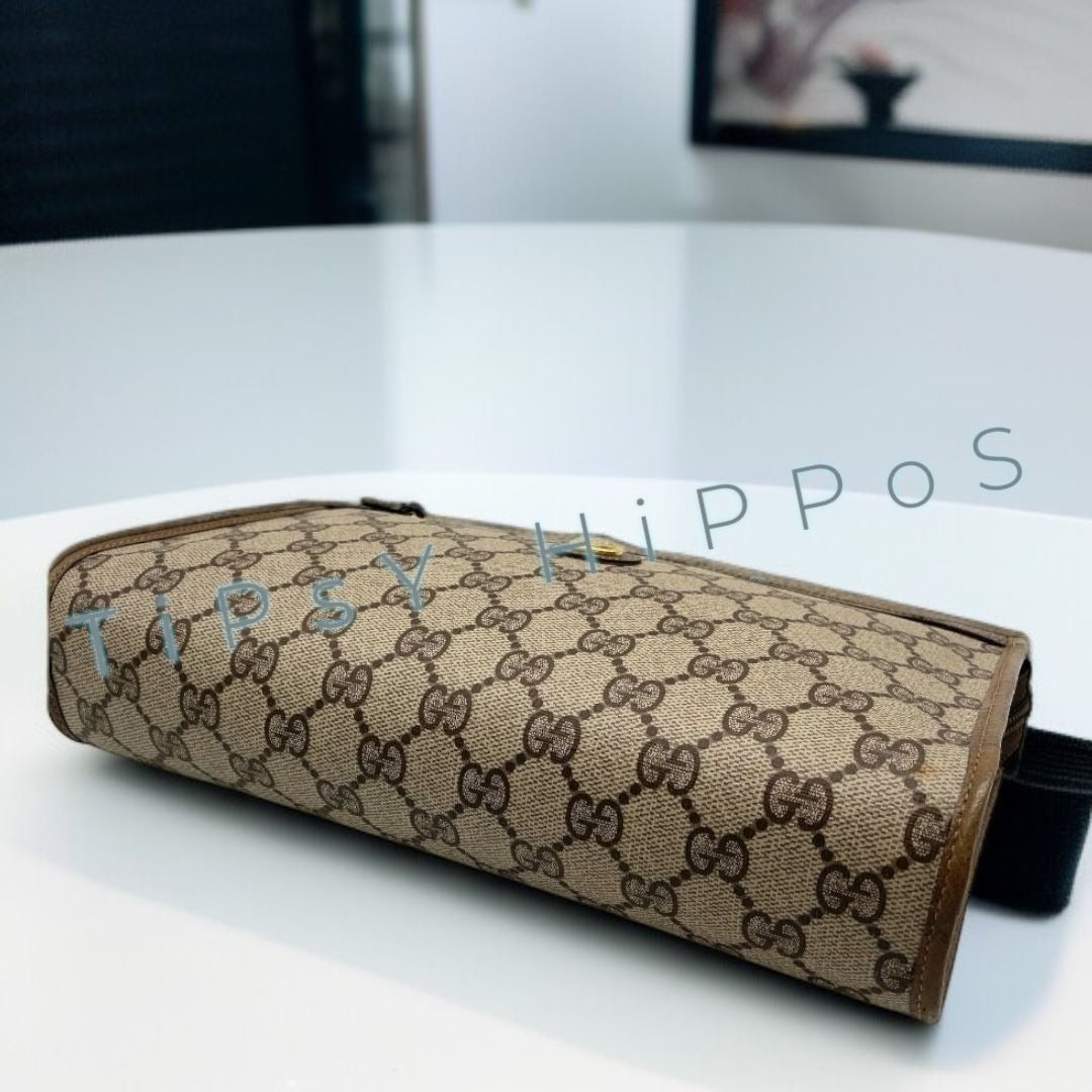 Gucci GG Supreme Monogram Brown Clutch Bag With Leather Trim - 97.01.037